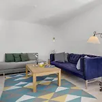 Дом отдыха 2 Bedroom Stunning In