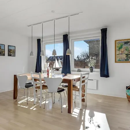 Ferienhaus 2 Bedroom Stunning In Svaneke