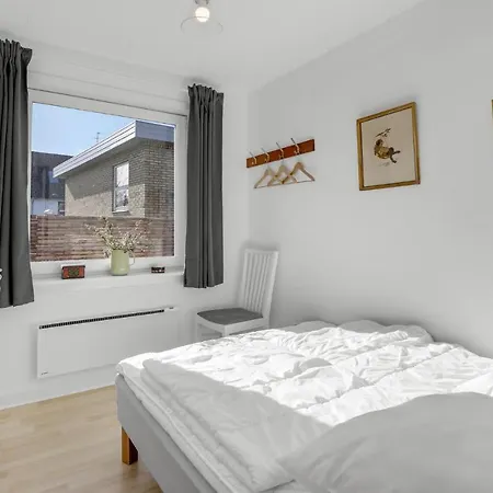 2 Bedroom Stunning In Ferienhaus Svaneke