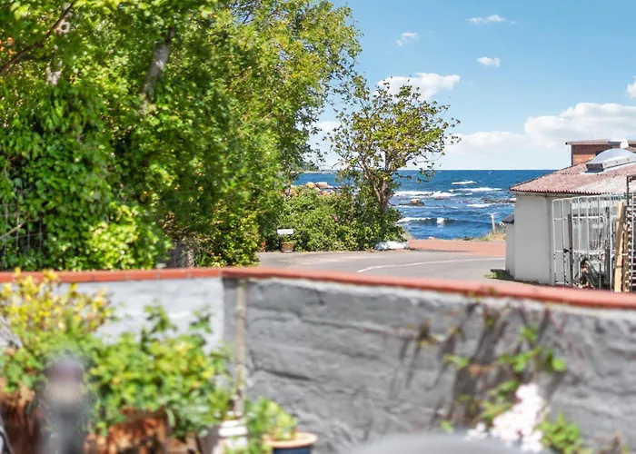 2 Bedroom Stunning In